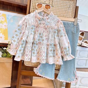 Cute Floral Doll Shirt Top with Laced Jeans